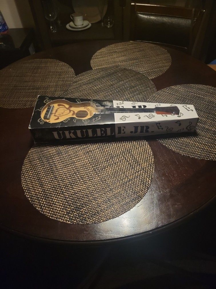 Ukulele Jr In Box