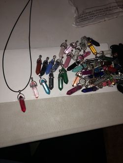Crystal pendant necklace