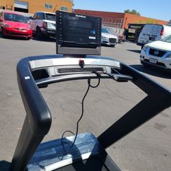 2025 Model Nordictrack Commercial LE Treadmill- 12% incline 12mph Max speed  - 22" wide belt  