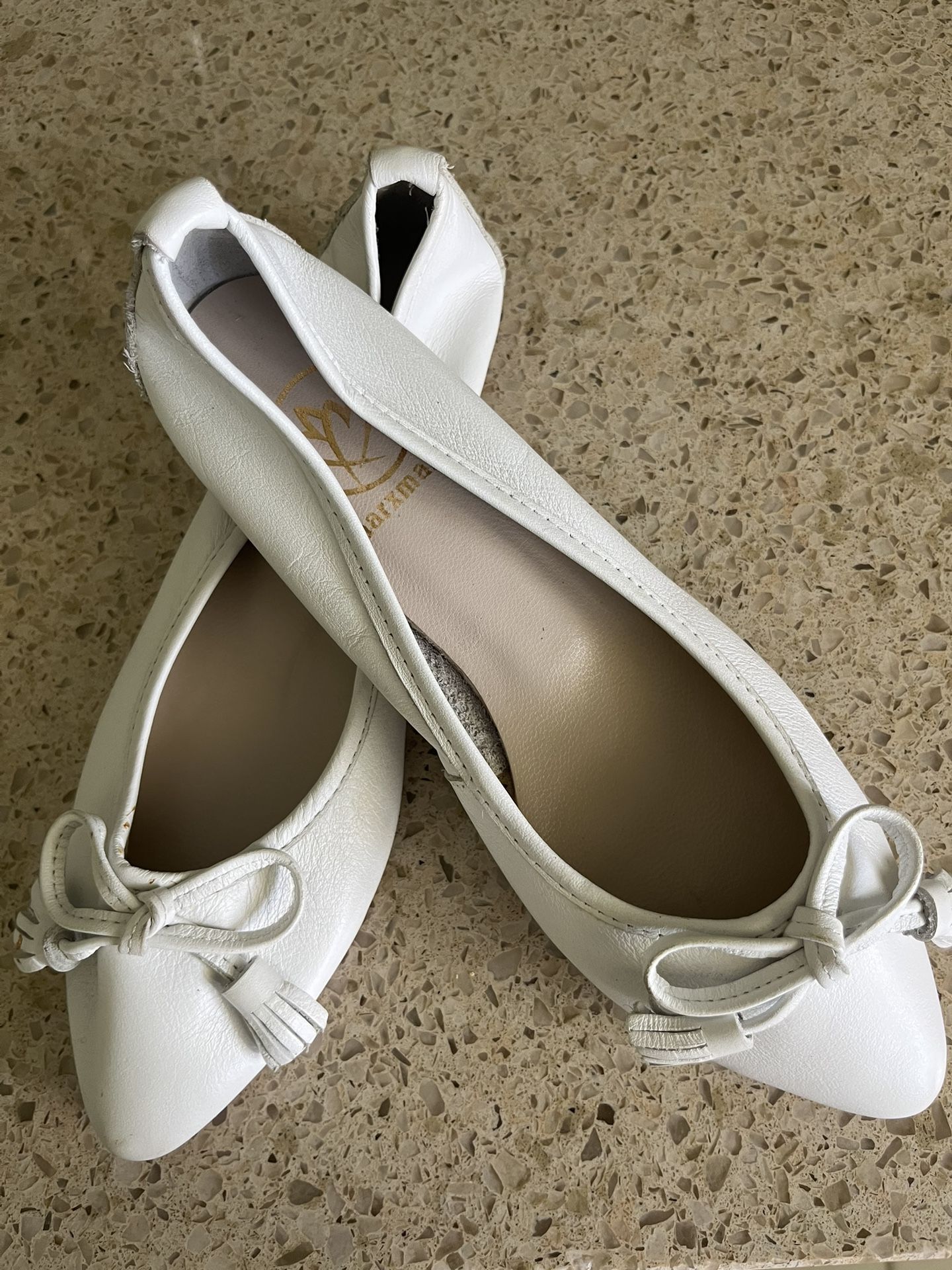 Woman’s Flats Size 7