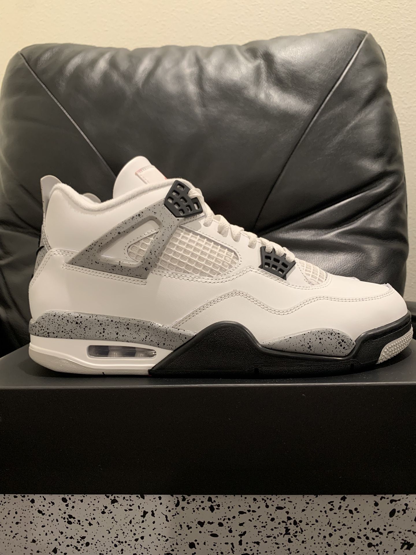 2025 Air Jordan Retro 4 IV “White Cement” Size 10.5