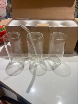 Glass cups