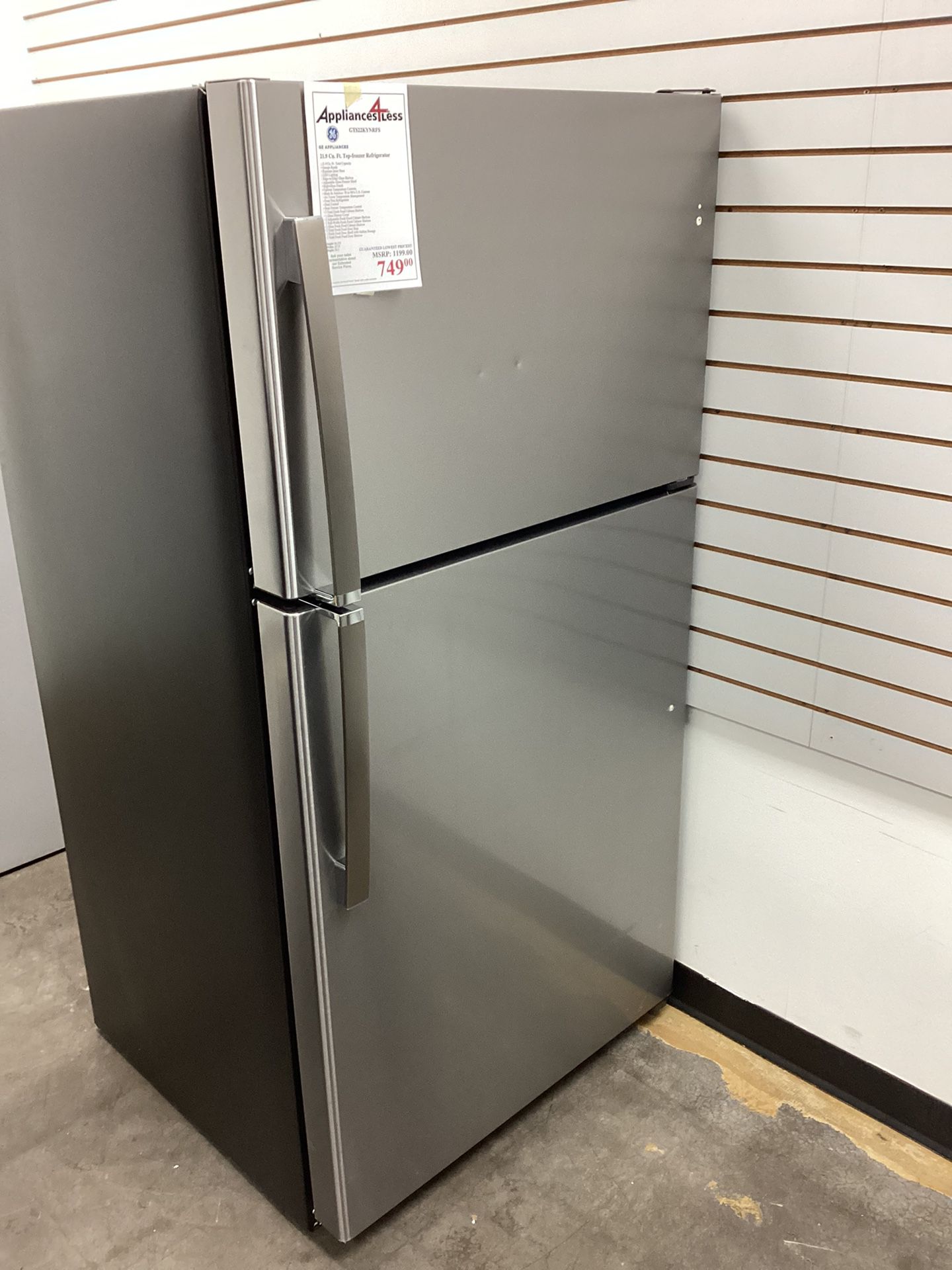  GE Top Mount freezer And Refrigerator 