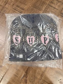 Supreme FW26’ week 9 New Era Hearts Beanie Navy