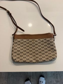 Michael Kors Jet Set Charm Crossbody Bag