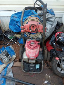 Black Max Gas Pressure Washer with Honda Engine