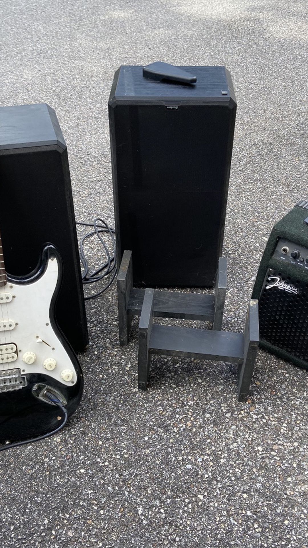 Electric Guitar And Amplifiers