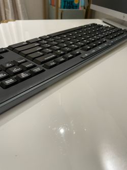 Logitech K270 Wireless Keyboard w/ USB Receiver
