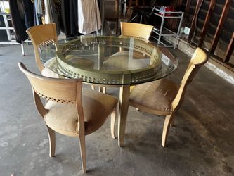 Hardwood table w/Glass Tabletop and 4 Chairs