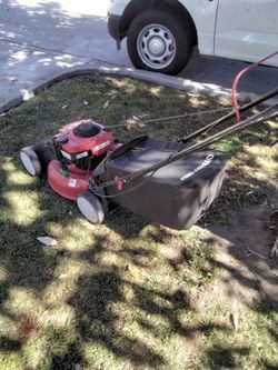 Troy-Bilt Gas Push Lawn Mower with Bag self propelled
