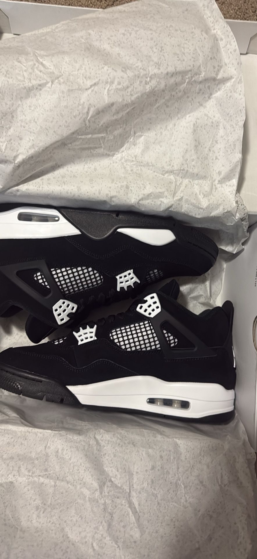White Thunder Retro 4