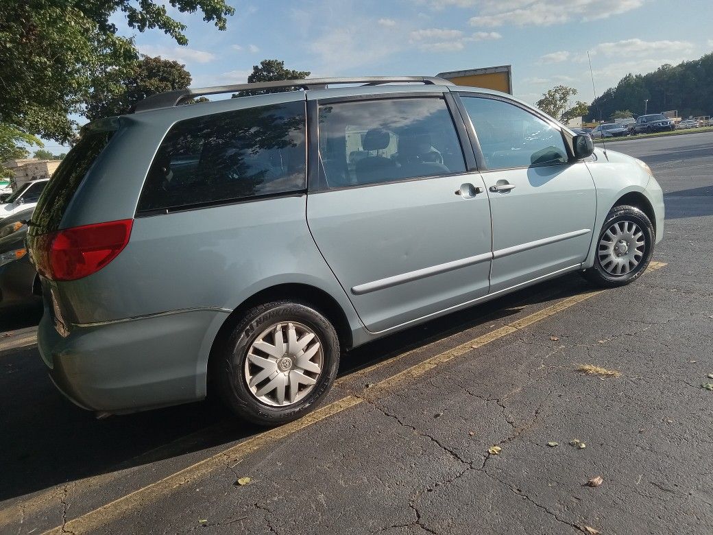 2006 Toyota Sienna