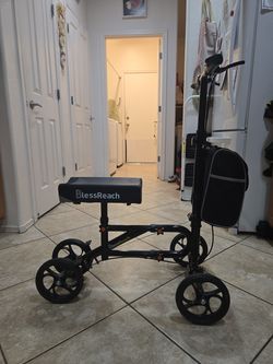 Knee mobility scooter