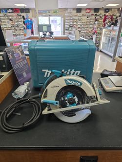 Makita corded circular saw
