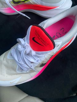Women Nike shoes size 9