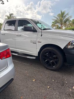 2019 ram 1500 5.7 hemi crew cab