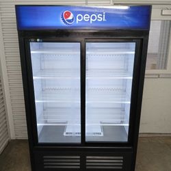 QBD Commercial Sliding Glass Door Display Cooler / Merchandiser Fridge Refrigerator