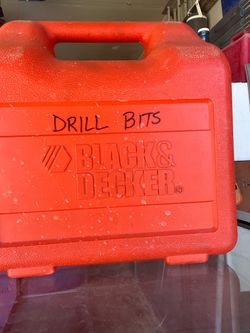 Black & Decker Multi-Piece Drill & Screwdriver Bit Accessory Set with Trifold Case