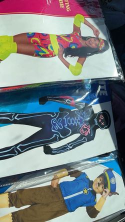 Halloween costumes Barbie, paw patrol chase , fortnite party trooper