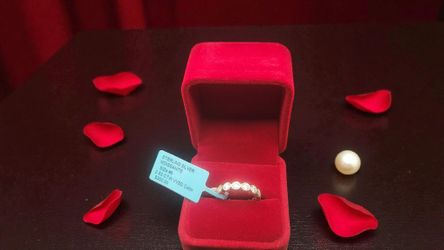 Sterling Silver Moissanite Band Ring