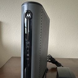 Motorola Modem - MB8611