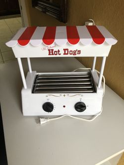 Hot dog cooker