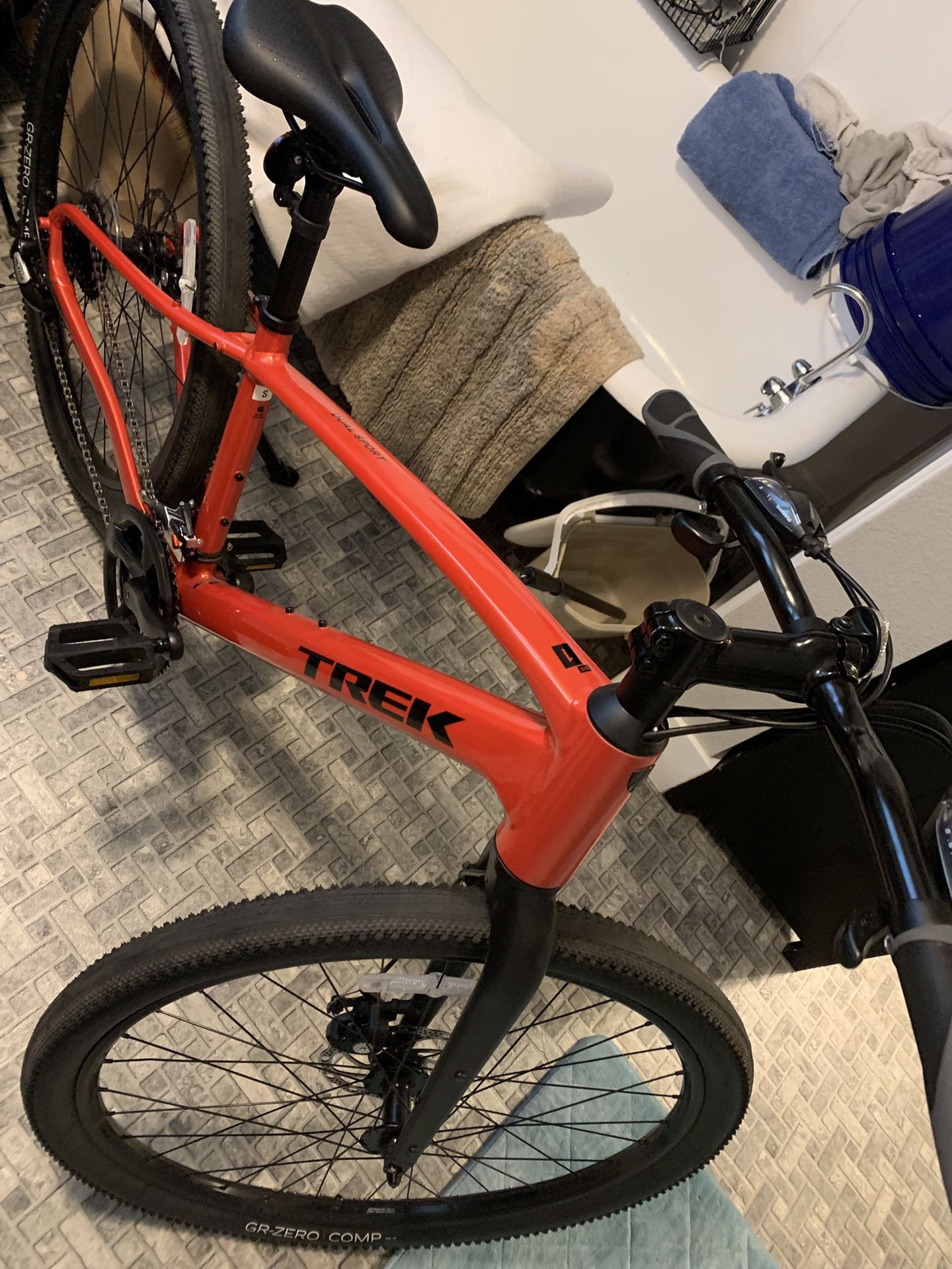 Trek Pro Dual Sport Bicycle *Brand New”