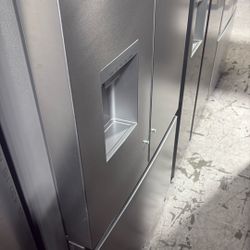 Whirlpool Refrigerator 