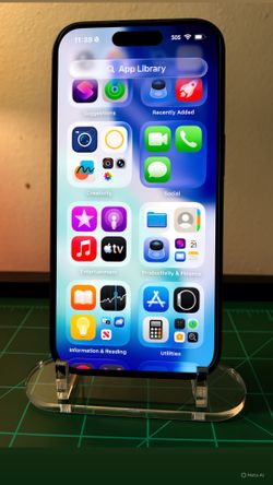 iPhone 16  Unlocked