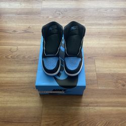 Nike Jordan 1 “UNC”