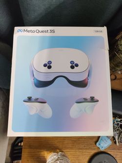 Oculus Quest 3S 128 GB - BARELY USED