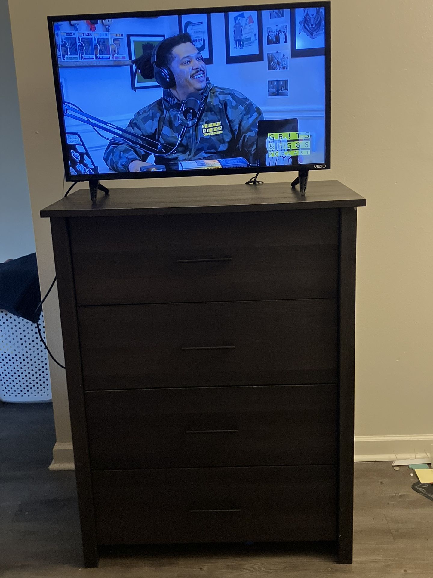 30 Inch Black Visio Tv