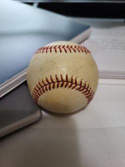 Ken Griffey Jr Signed Baseball