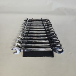Snap On BluePoint 12pc Metric 8-19mm Offset Ratcheting Combination Wrench Set 816091-11