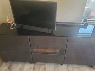 TV table