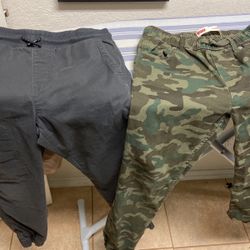 Kids LEVIS JOGGERS Camuflaje/URBAN PIPELINE Grey  Bundle Of 2