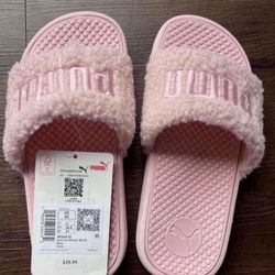 New Puma Girls Sandals, Size 3 