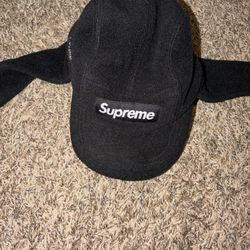 Supreme winter hat