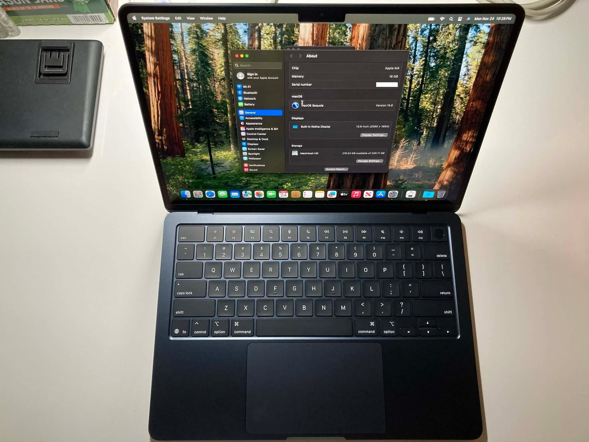 2025 MacBook Air 13” M4/16GB/256GB