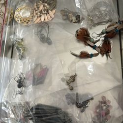 Vintage Earrings 15 Pairs 
