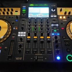 Pioneer XDJ-XZ Limited Gold 