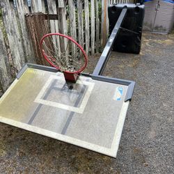 Spalding Basketball Hoop