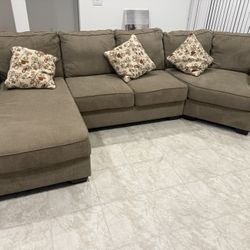 Living Spaces Sectional $400