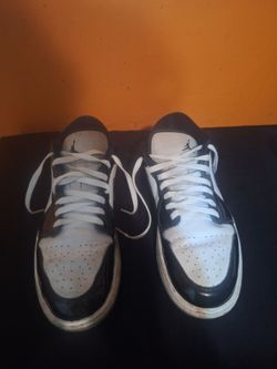 Nike  Air Jordan 1 sneaker.  Size  11.5