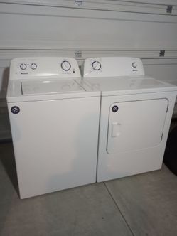 Amana Matching Set Washer And Gas Dryer Excellent Working Condition And Clean