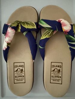 Original Hawaiian Island Slippers Sz 9