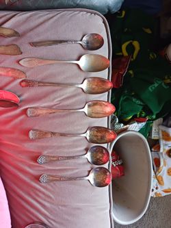 Roger's & Son 12 pieces of flatware SILVER PLATE $35 OBO
