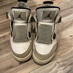 Jordan 4 Military’s