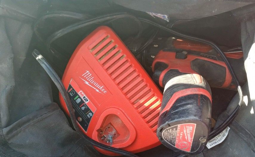 Tool Milwaukee -M12- 12V Lithium-Ion Cordless Drill, Charger And 1 Battery Pack