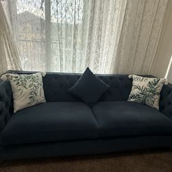 2 sofas